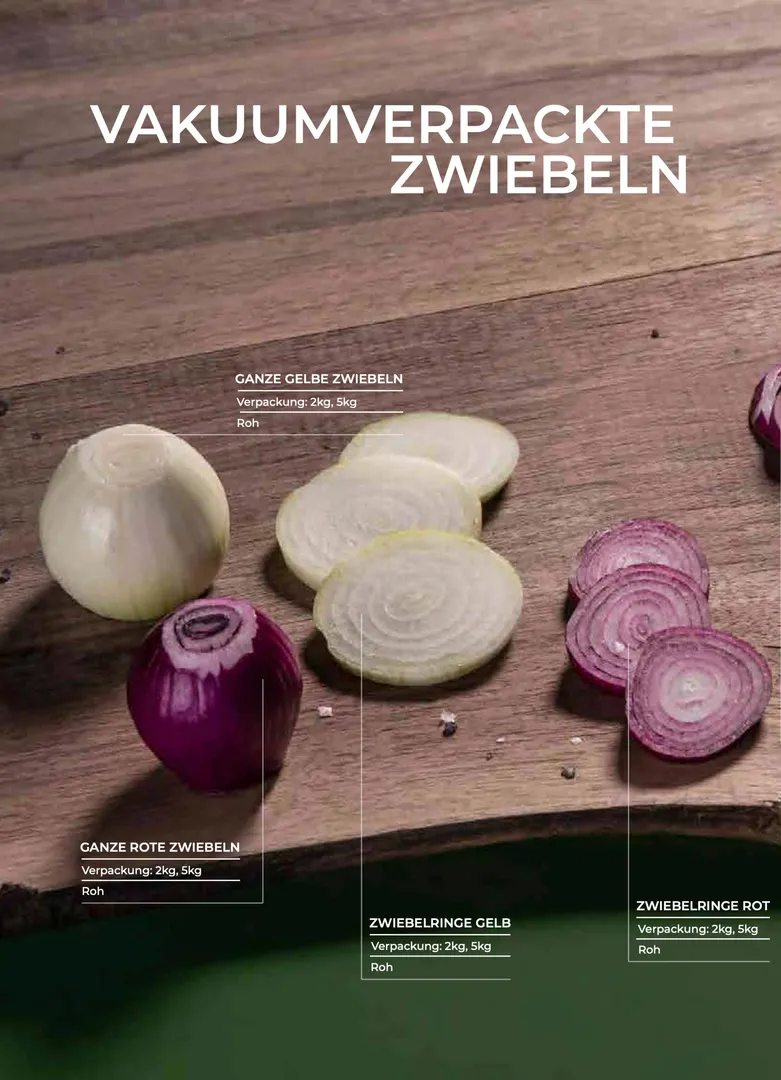Vakuumverpackte ganze weiße und rote Zwiebeln, ideal für den allgemeinen Küchengebrauch in rohem Zustand.